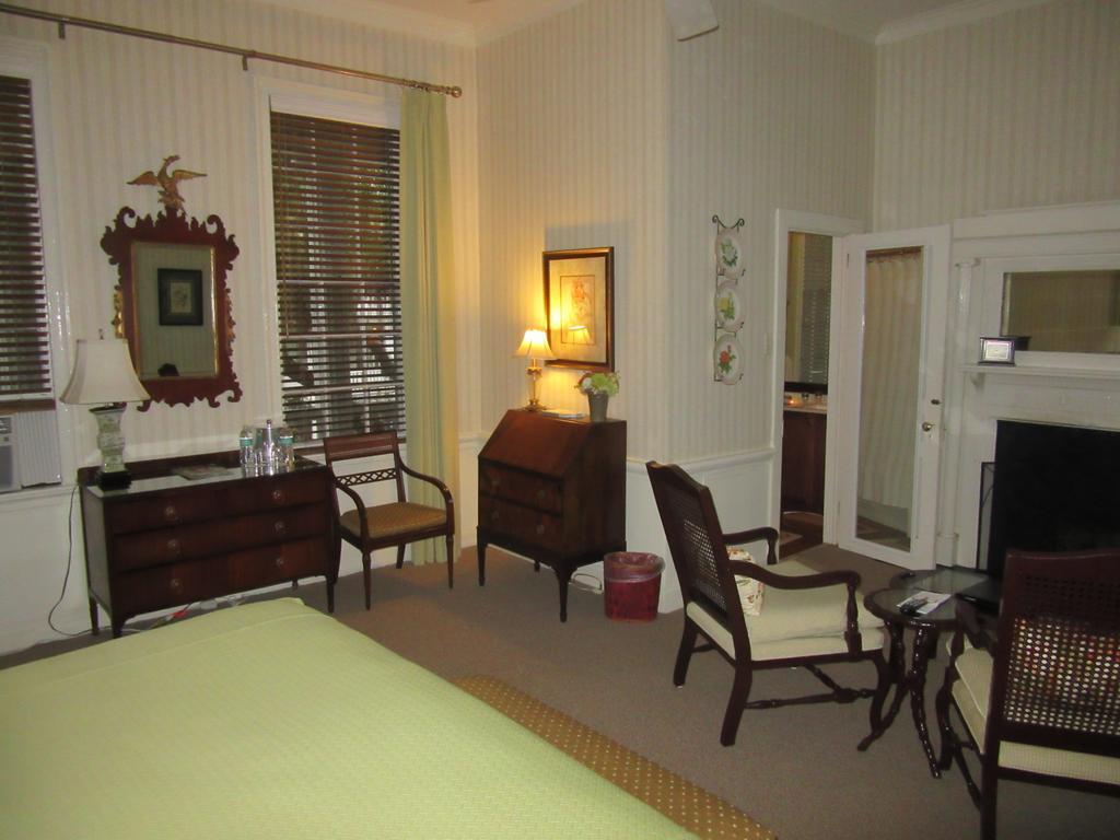 Bed and Breakfast Rhett House à Beaufort Extérieur photo